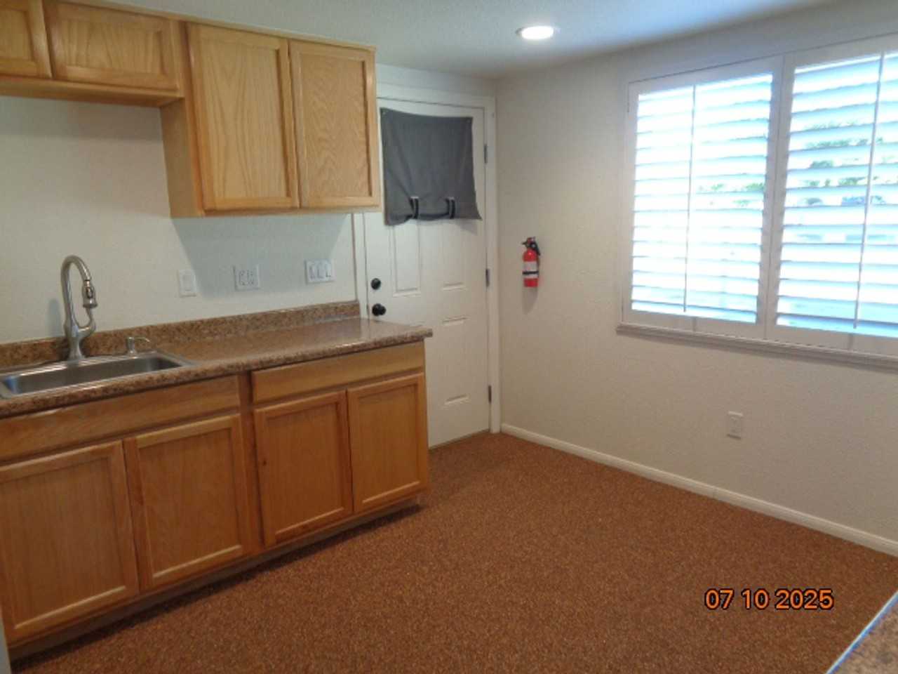 4 West Avenue M #4 - Photo 4 of 10