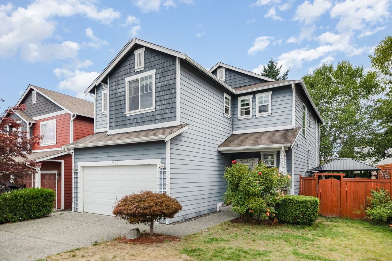 12025 60th Ave Se - Photo 2 of 12