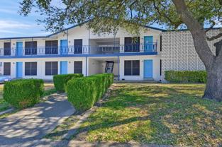 Hickory Apartments - Photo 1 of 1