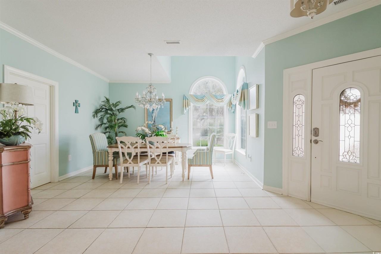 4346 Windy Heights Dr - Photo 5 of 37