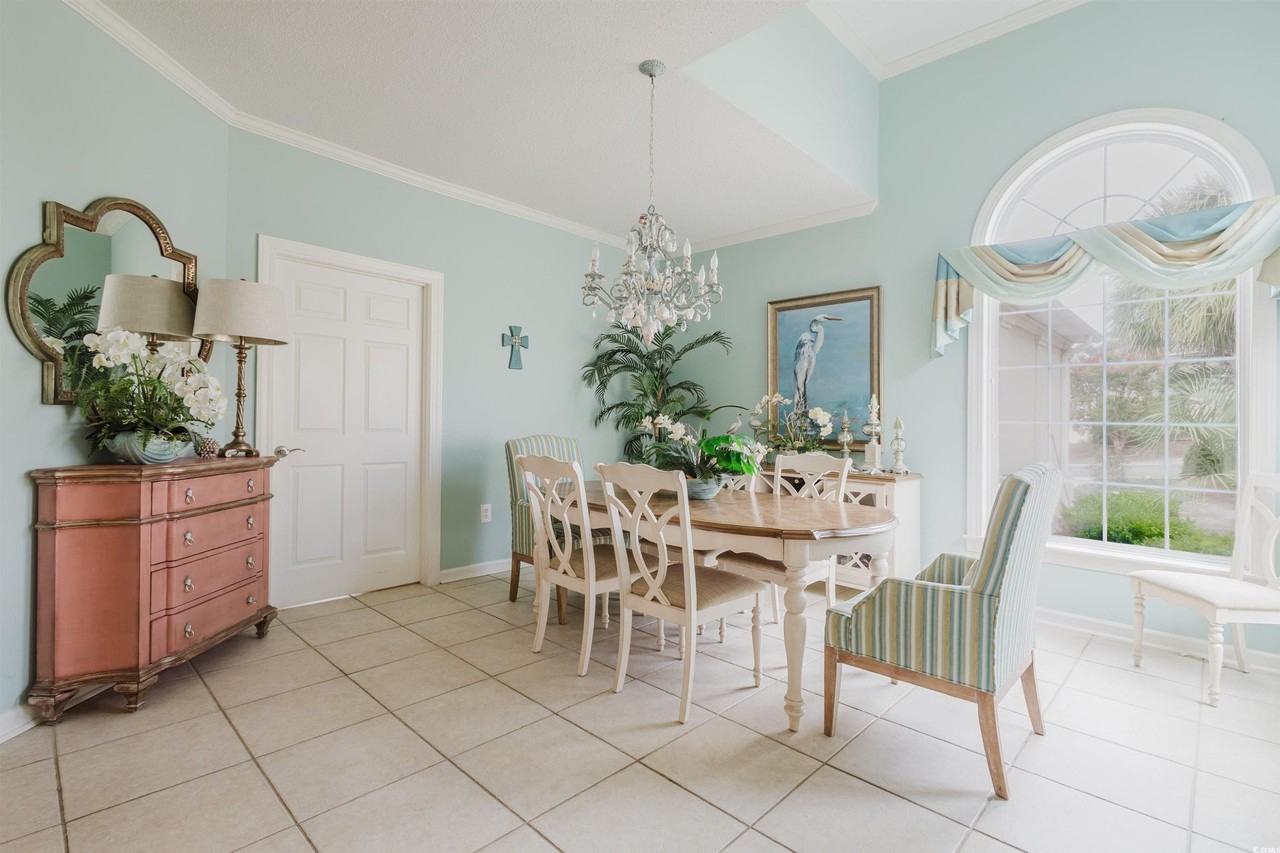 4346 Windy Heights Dr - Photo 6 of 37