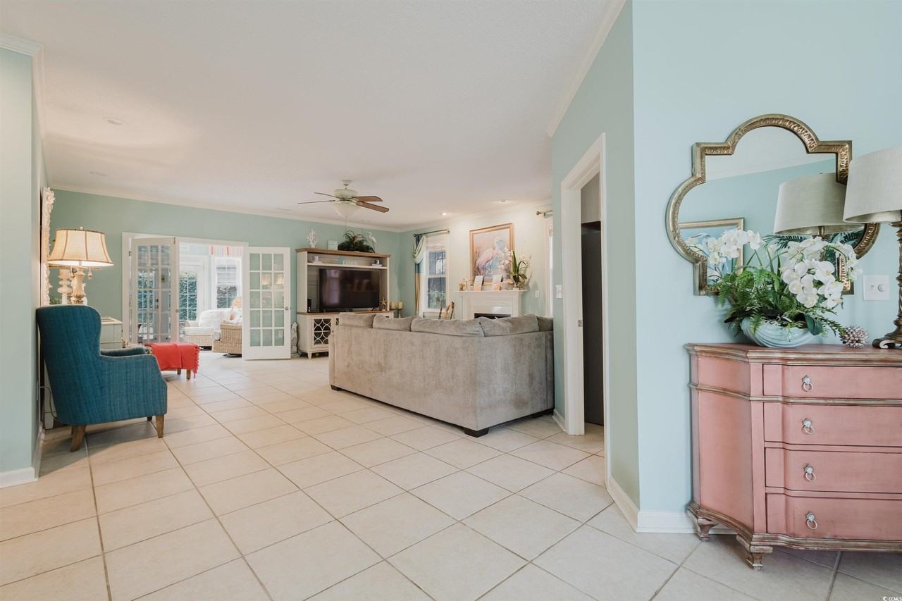 4346 Windy Heights Dr - Photo 7 of 37