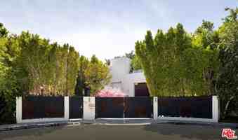 featured image of 9818 Hythe Ct