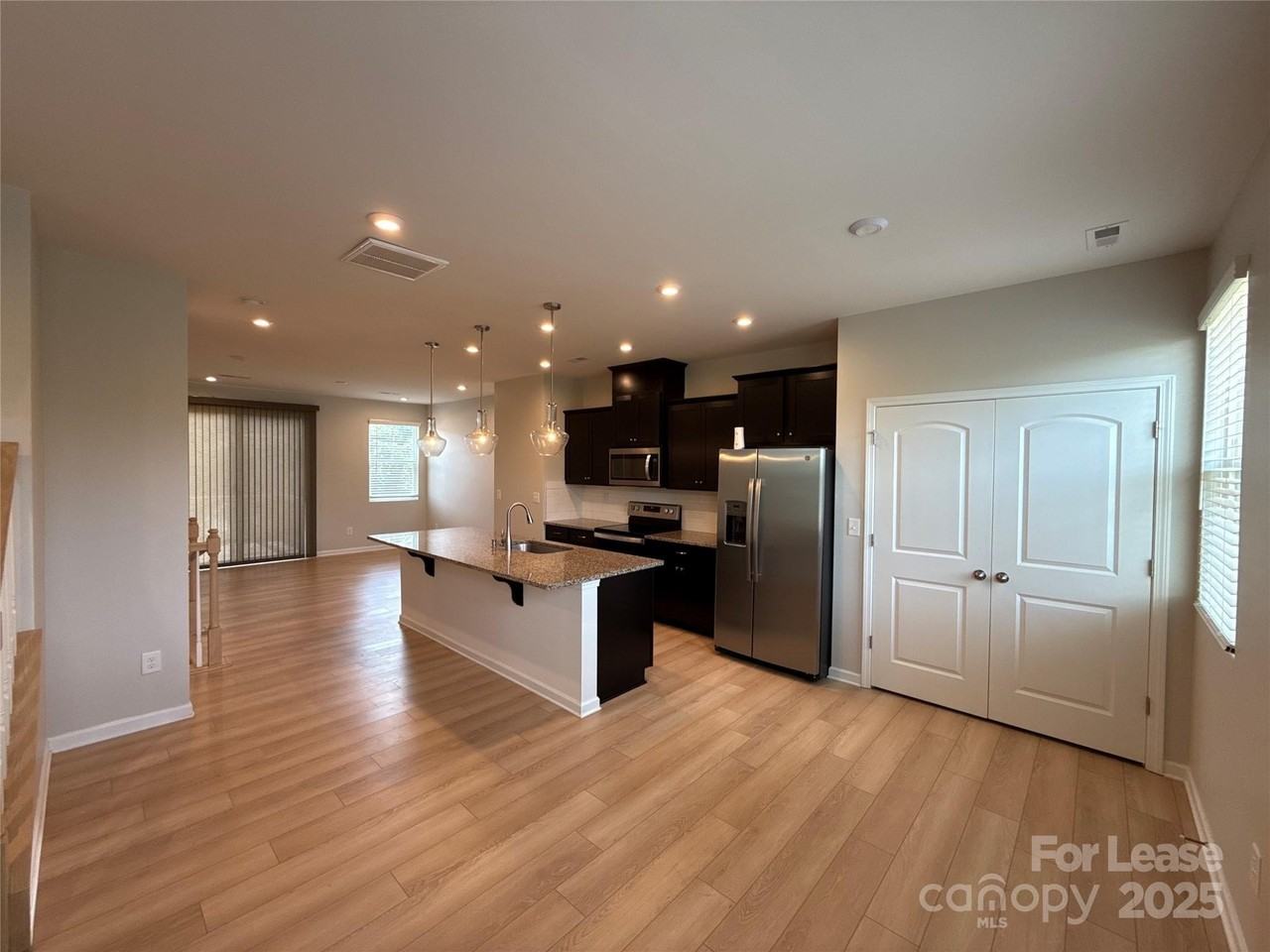 1110 Keydet Dr - Photo 5 of 27