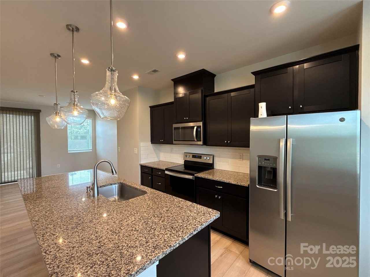 1110 Keydet Dr - Photo 6 of 27