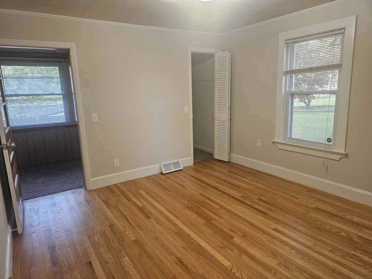 8 Cliff St - Photo 7 of 16