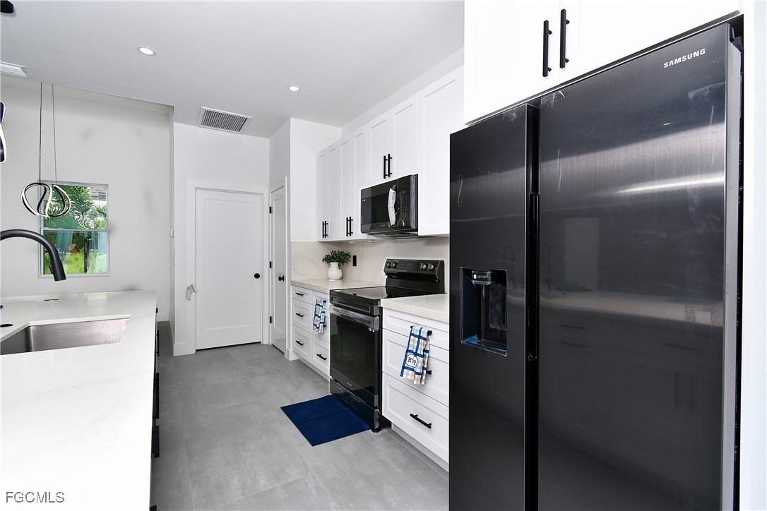 706 Coolidge Ave - Photo 4 of 27