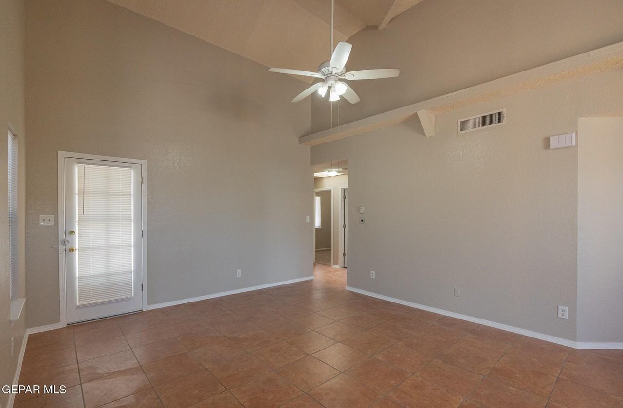 1884 Dolph Quijano Pl - Photo 2 of 13