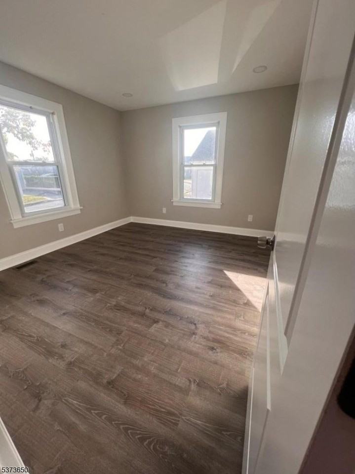 186 Old Rd - Photo 4 of 5