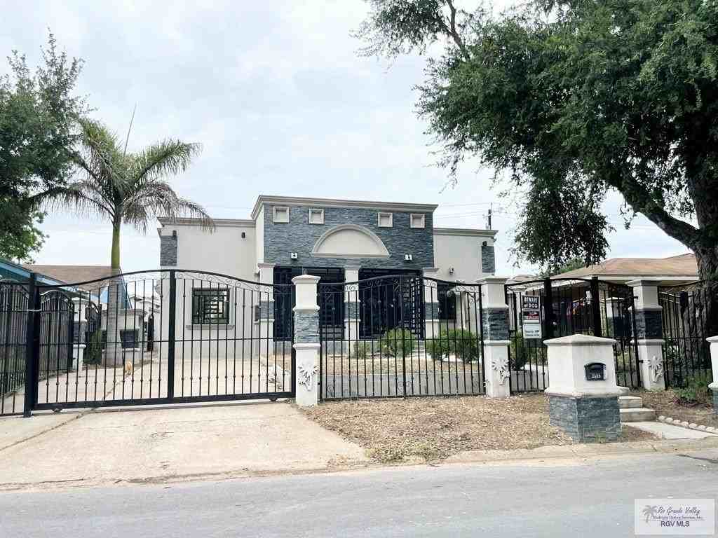 2508 Lindberg Avenue - Photo 2 of 31