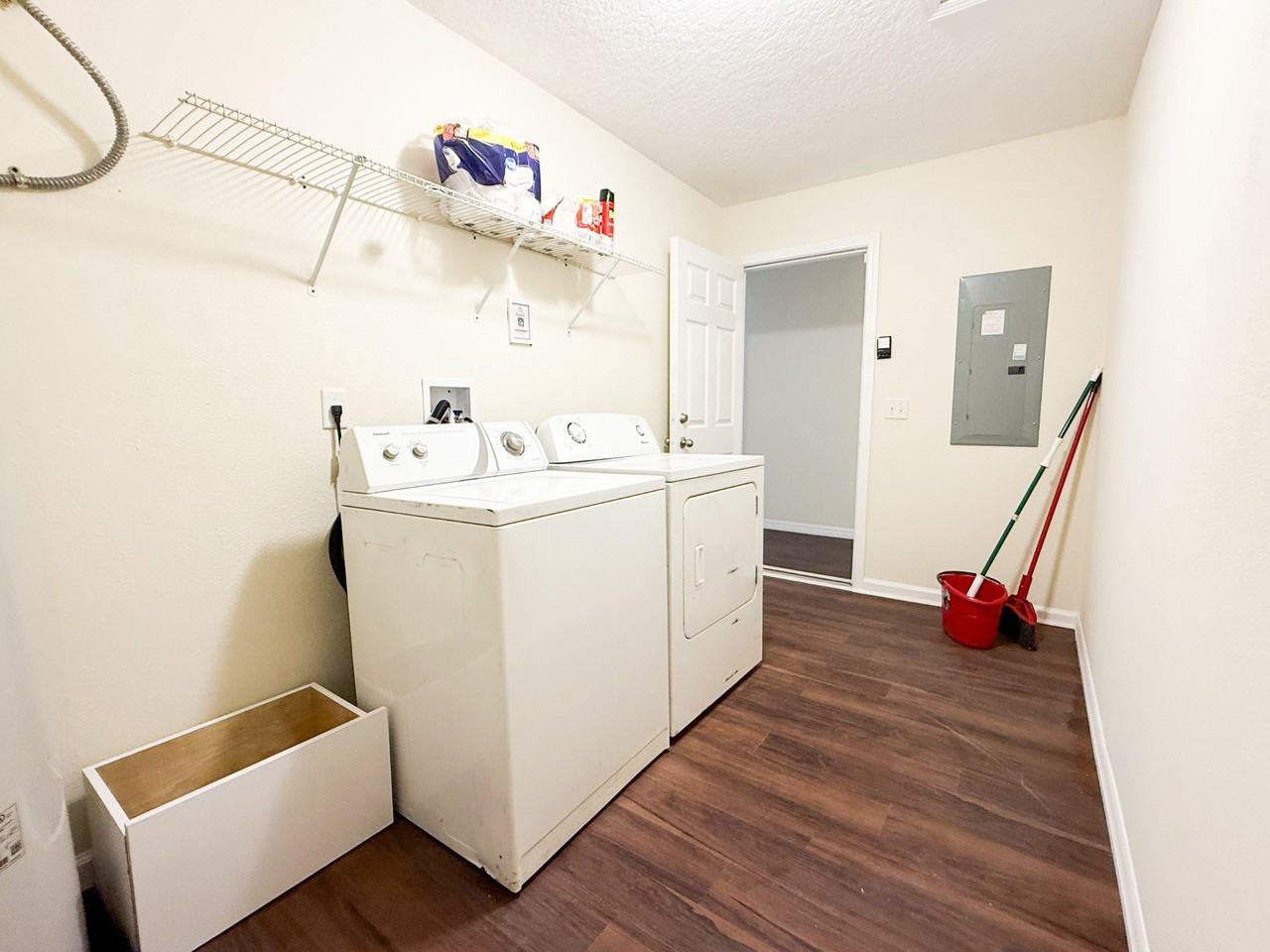 Jasper Ave - Photo 7 of 19