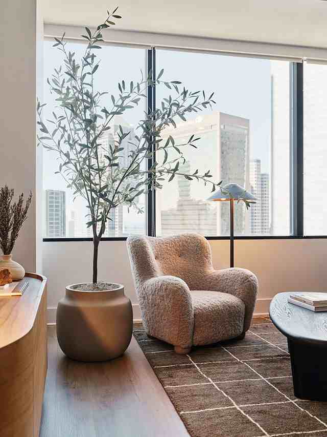 1601 Elm St - Photo 7 of 8