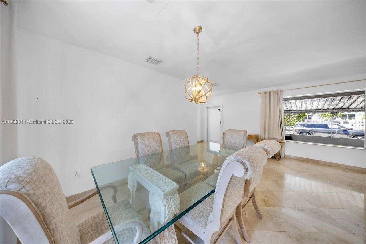 1700 N Treasure Dr #0 - Photo 6 of 50