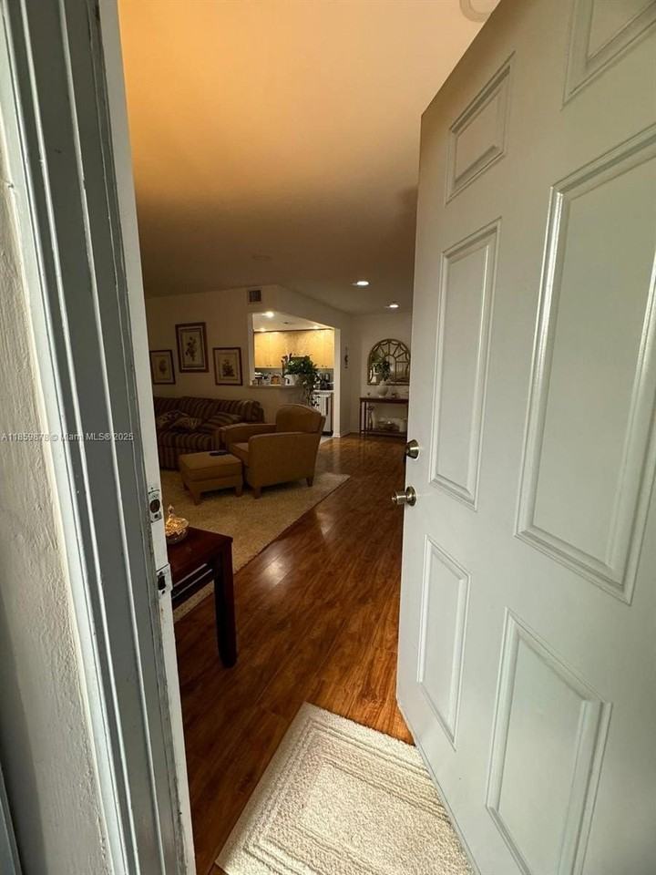 303 Burgundy G #303 - Photo 4 of 19