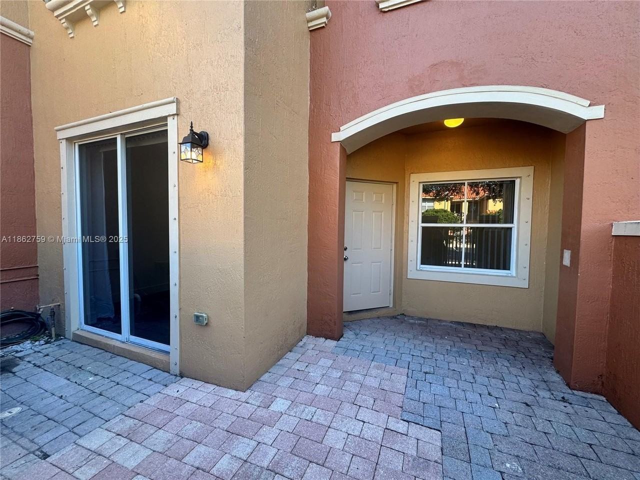 5004 South Harbor Isles Drive #2402 - Photo 2 of 26