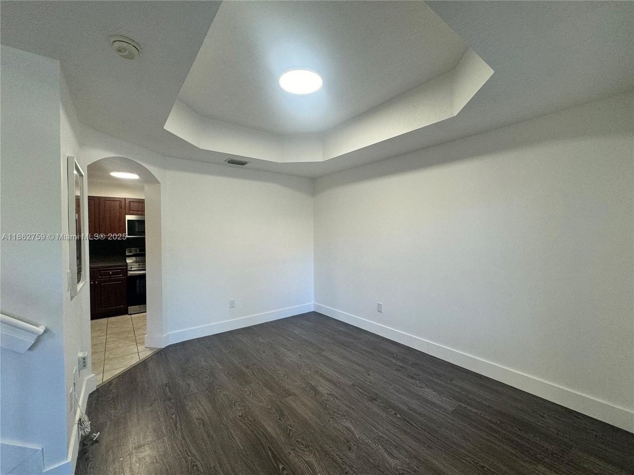 5004 South Harbor Isles Drive #2402 - Photo 4 of 26