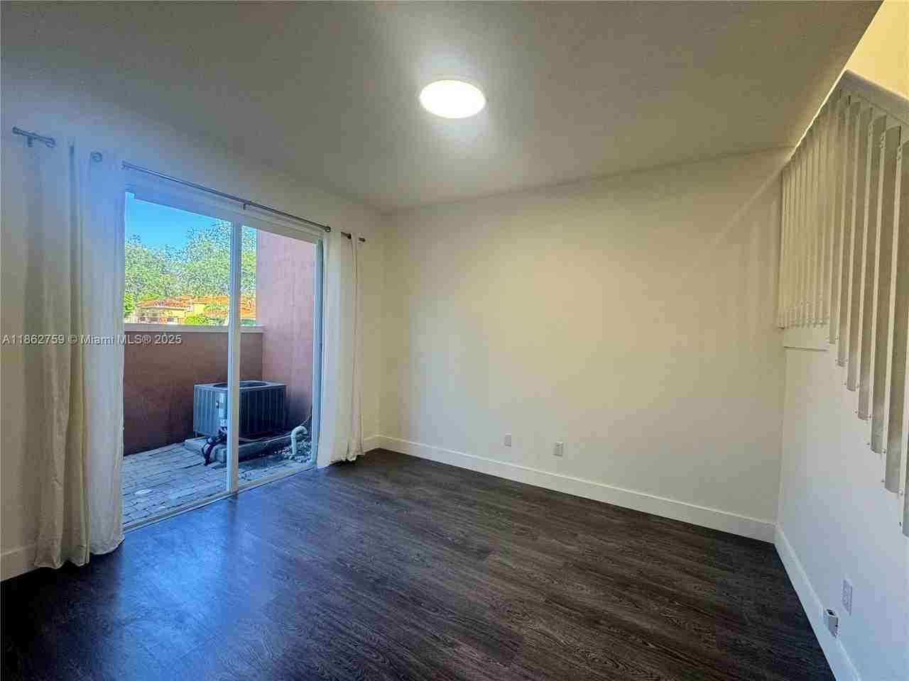 5004 South Harbor Isles Drive #2402 - Photo 5 of 26