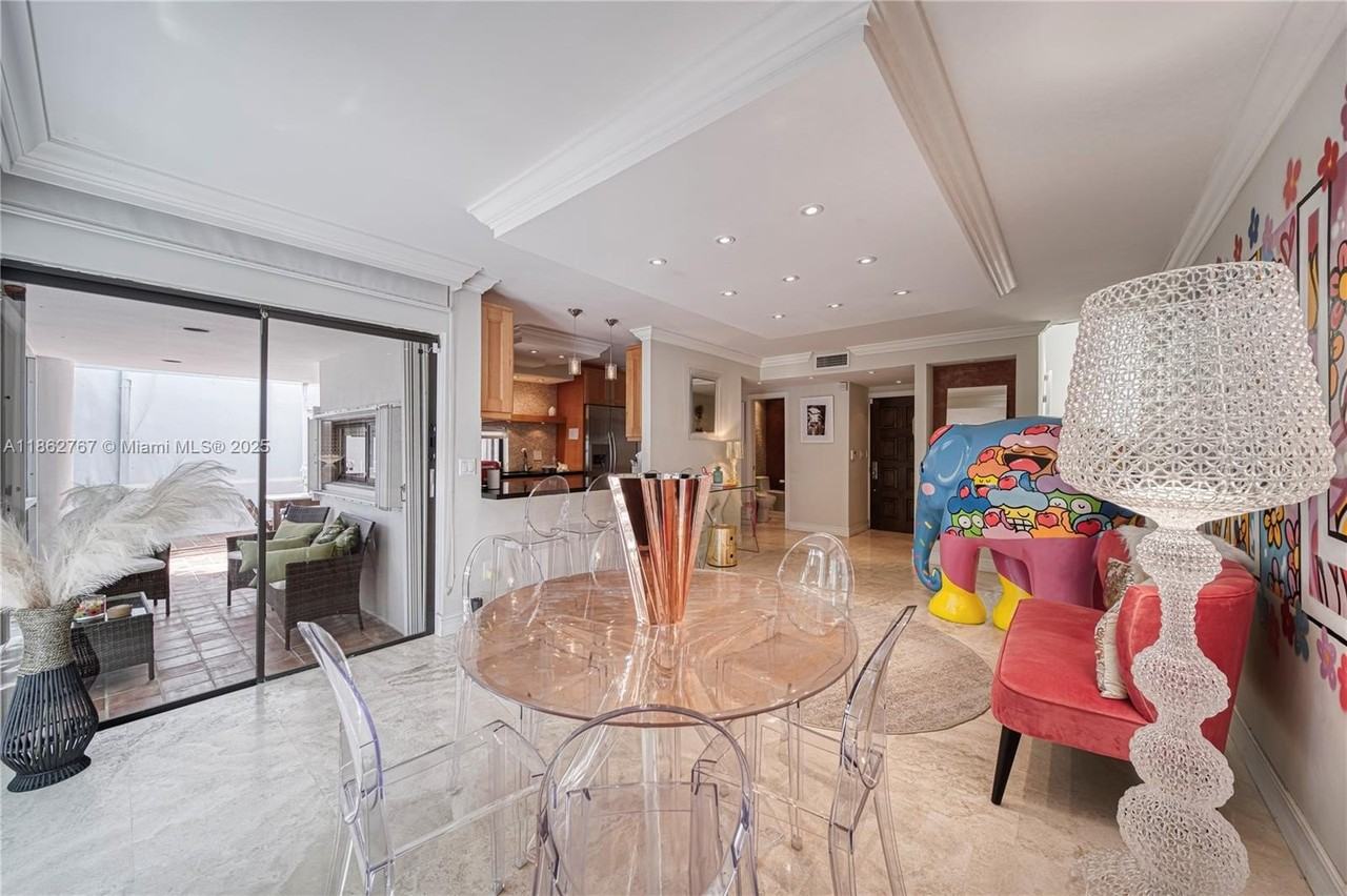 2918 Whitehead St #2 - Photo 6 of 25