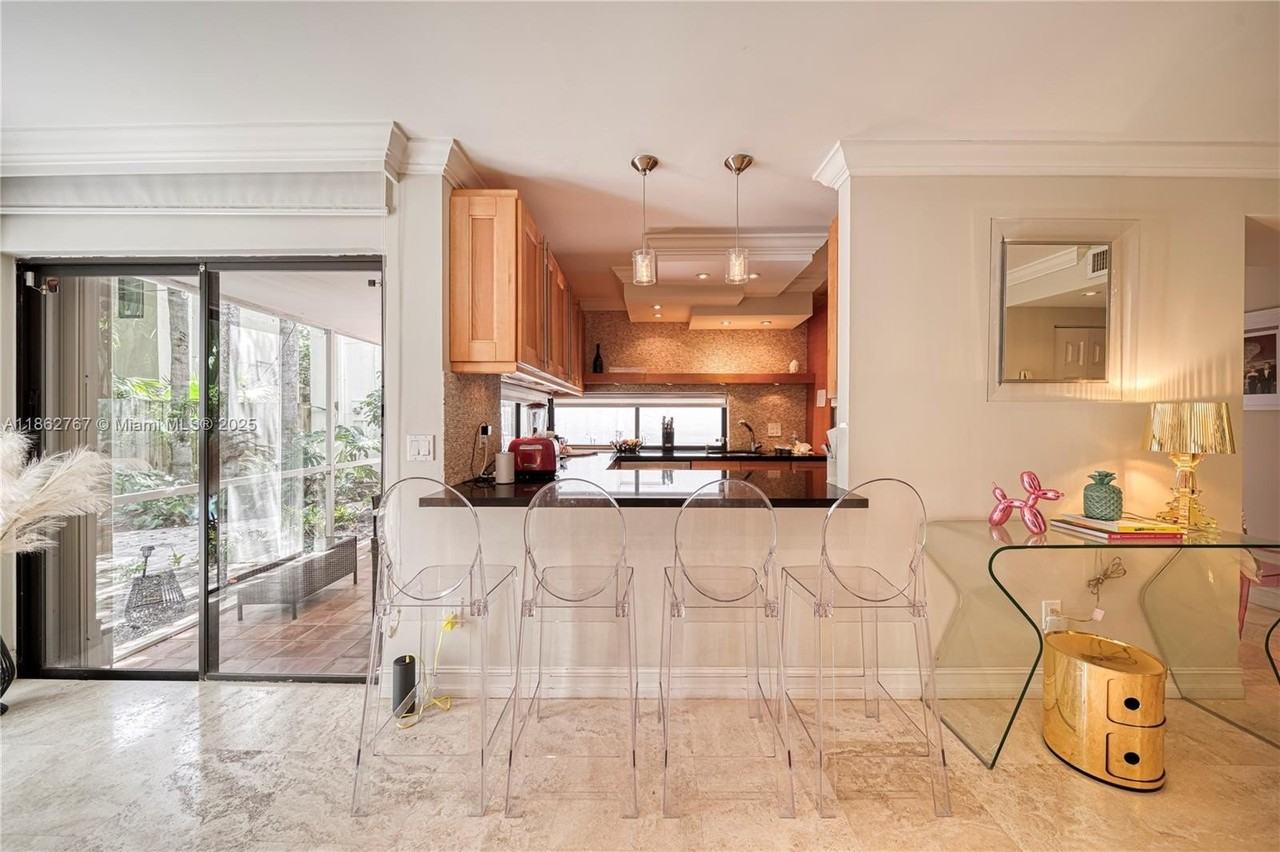 2918 Whitehead St #2 - Photo 7 of 25