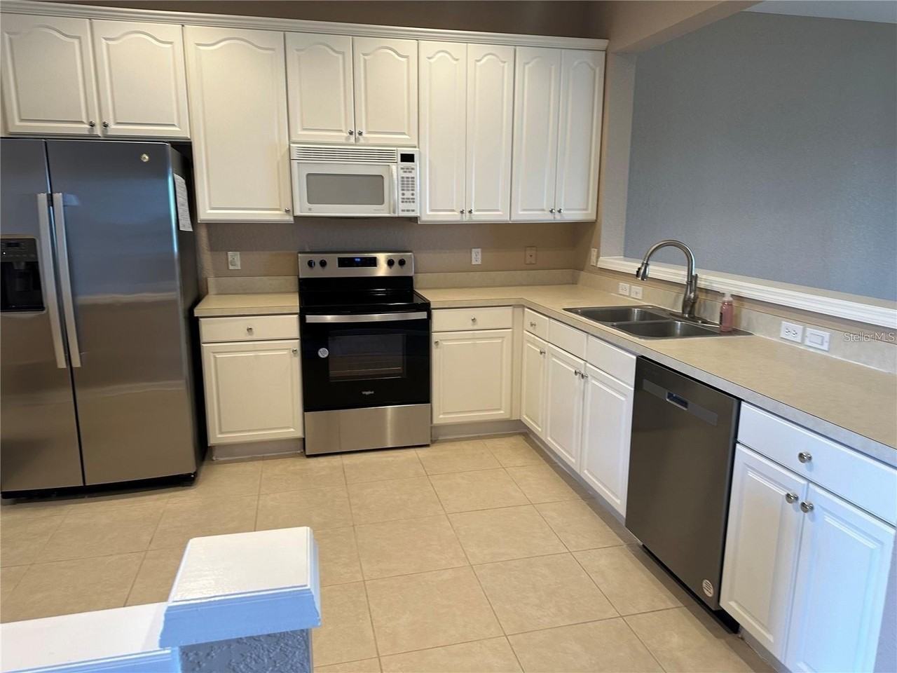 999 Enclair St - Photo 3 of 16