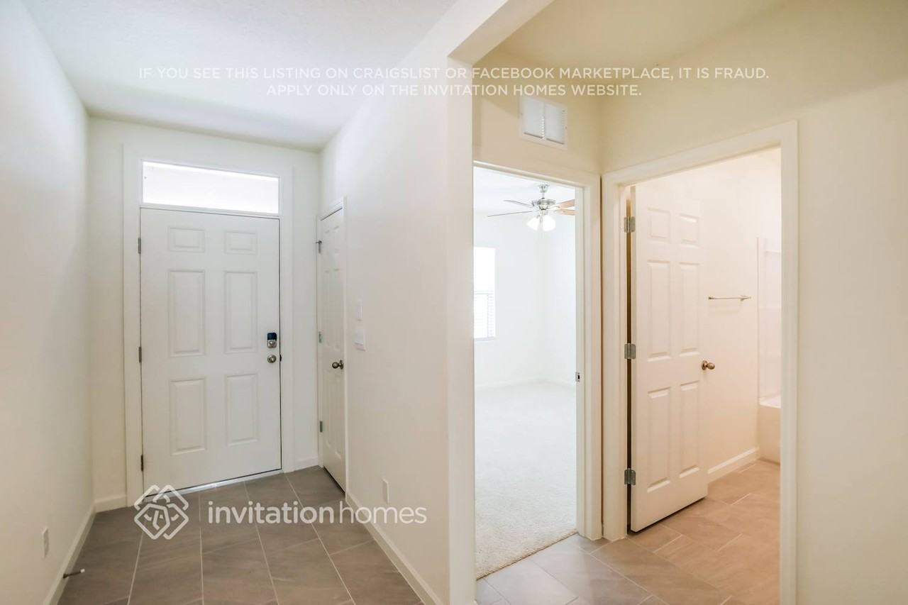 505 Sea Spray Dr - Photo 3 of 17