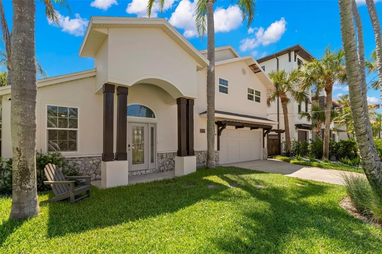 819 Bay Esplanade - Photo 7 of 50