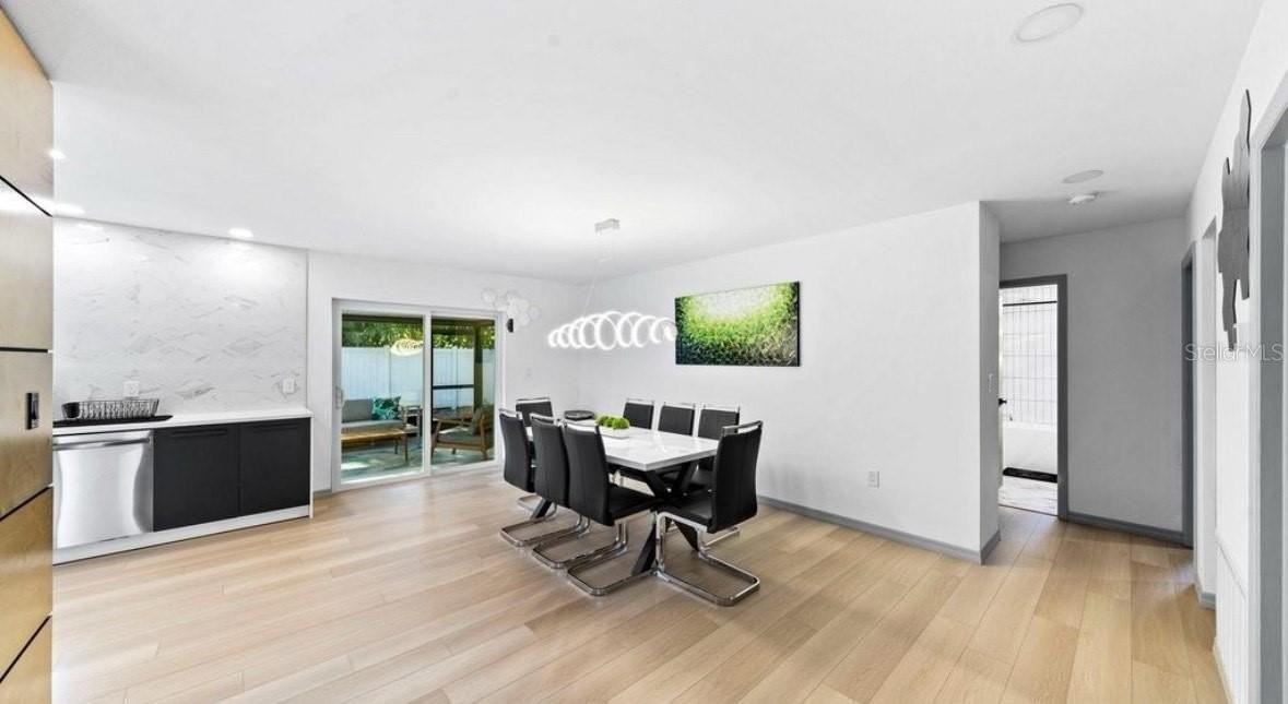 11123 117th Way - Photo 5 of 13