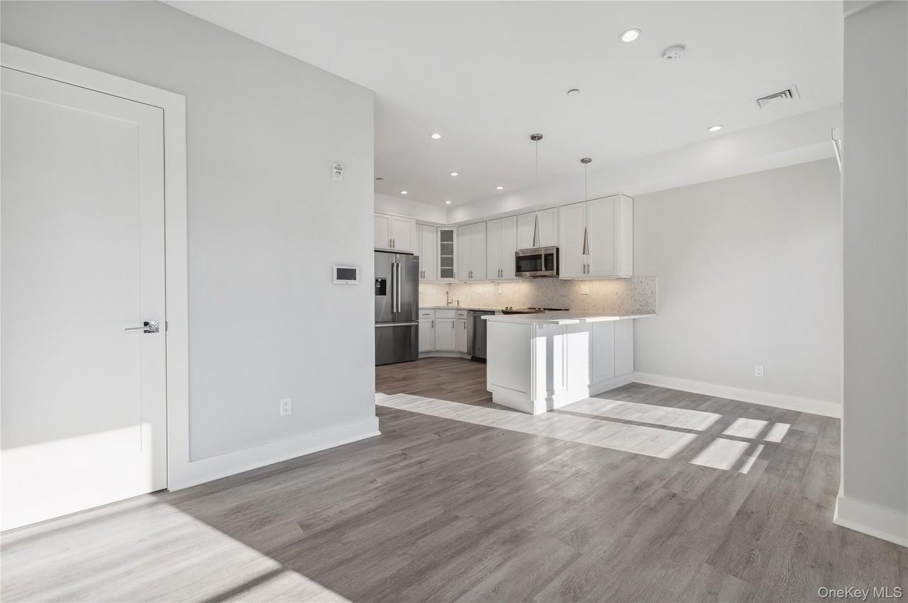 355 Phillips Park Rd #301 - Photo 5 of 14