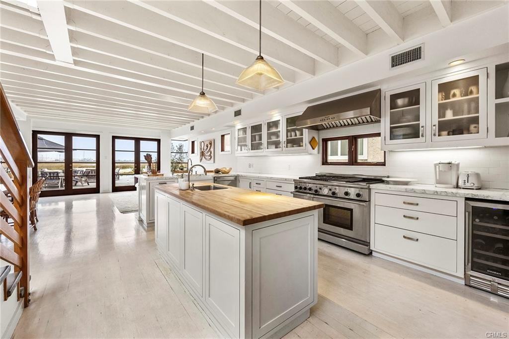 235 Canal St - Photo 2 of 8