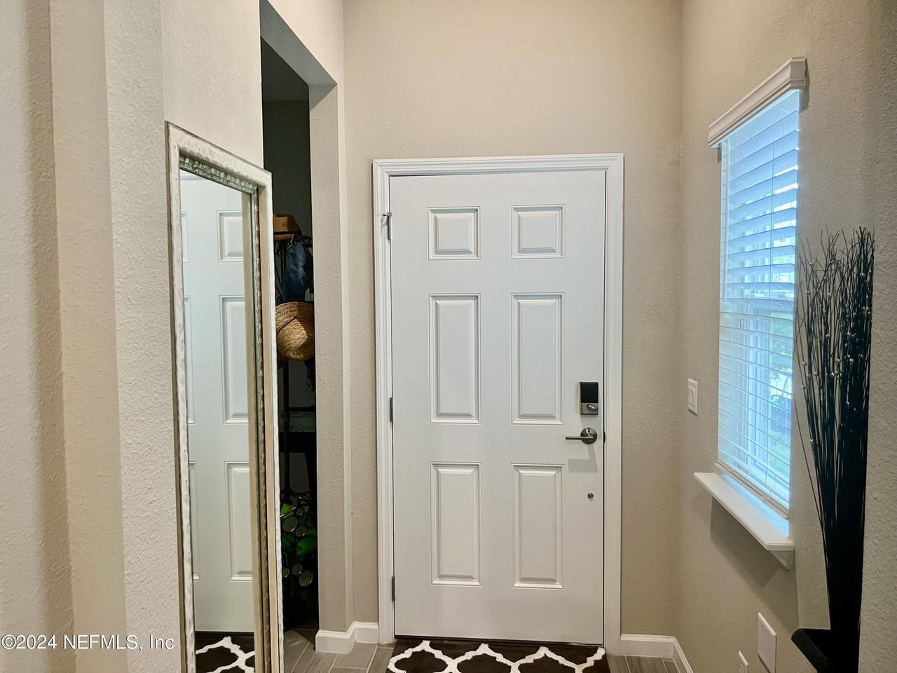 2153 Major Oak Street - Photo 4 of 35