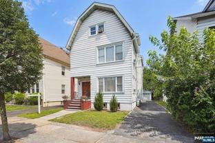 403 Abington Ave 1st Fl - Photo 1 of 1