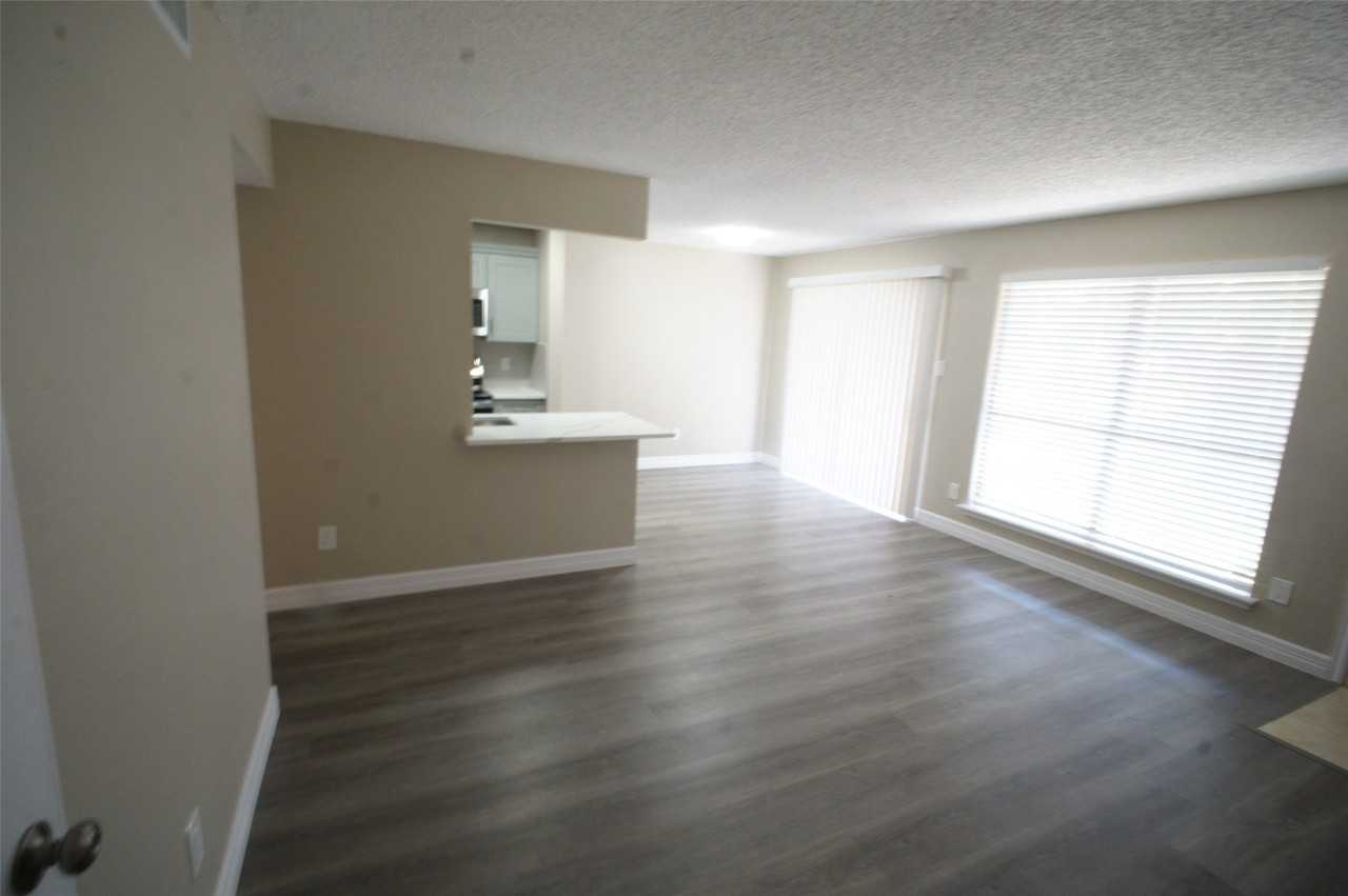 8581 Sands Point Drive - Photo 5 of 20