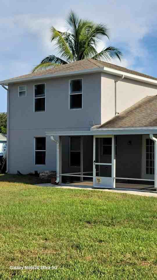 2581 Se Jason Ave - Photo 2 of 4