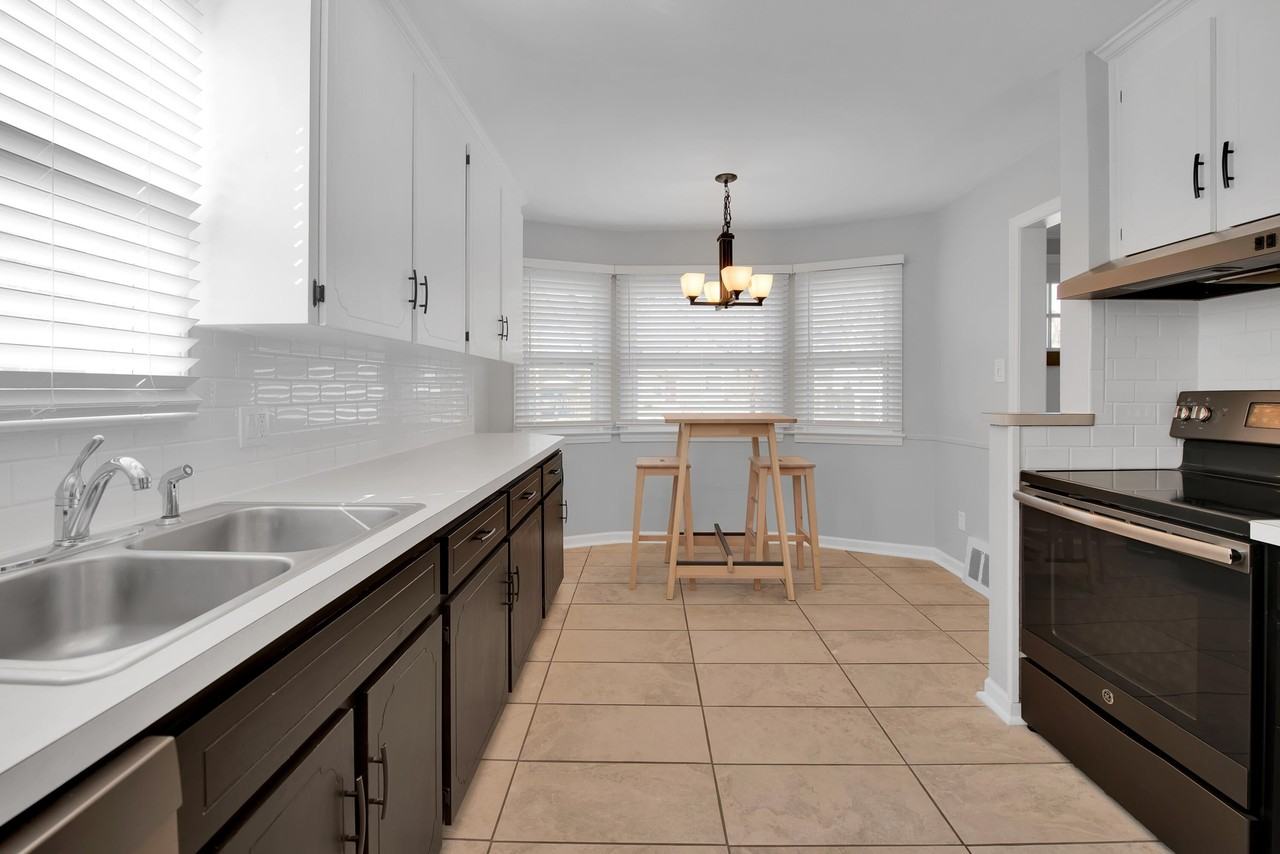 4200 Tyler Ave - Photo 3 of 18