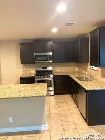 6007 Red Rose - Photo 2 of 14