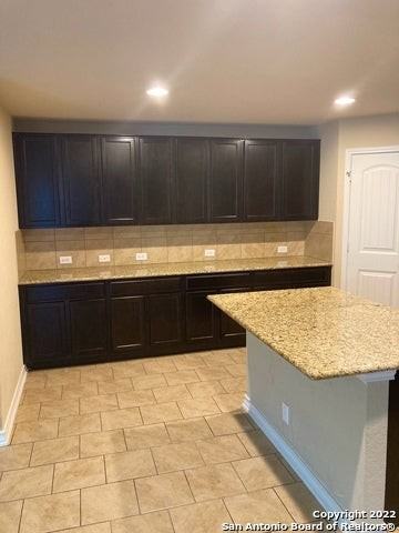 6007 Red Rose - Photo 3 of 14