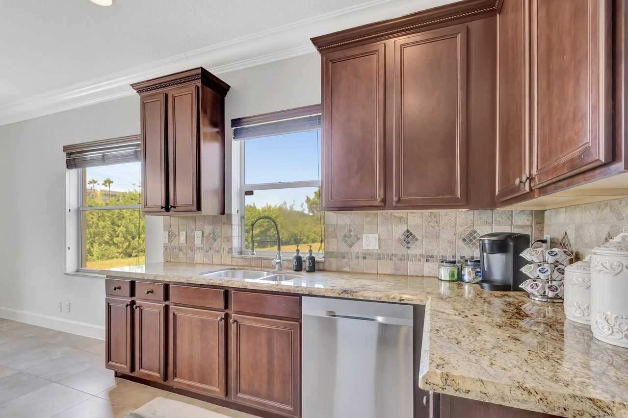 6173 Lottie Ln - Photo 6 of 22