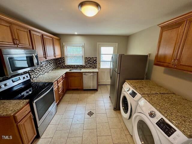 320 S Boylan Ave - Photo 7 of 15