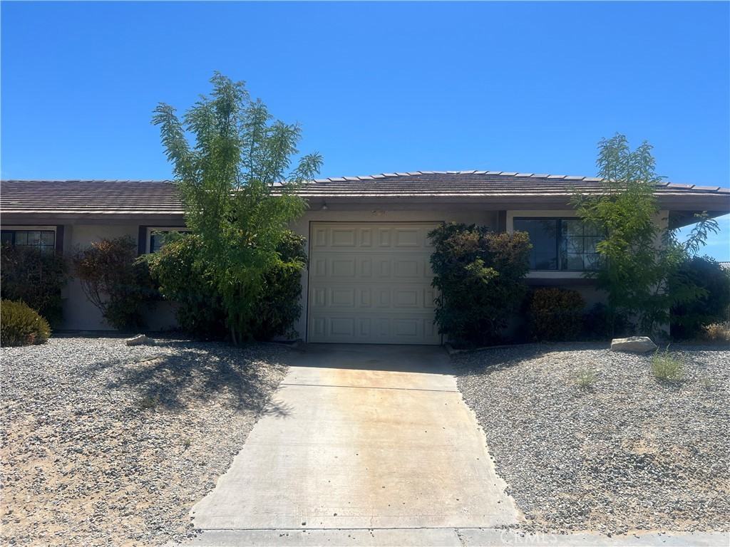 26682 Mainsail Ln - Photo 3 of 13