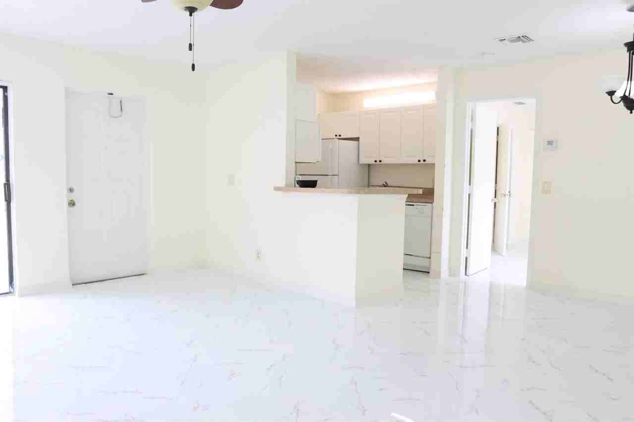 20 Crossings Cir - Photo 3 of 12