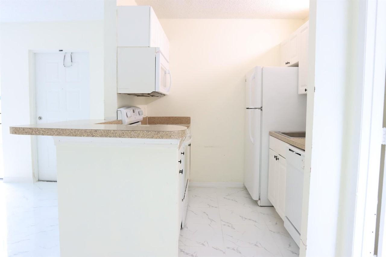 20 Crossings Cir - Photo 4 of 12