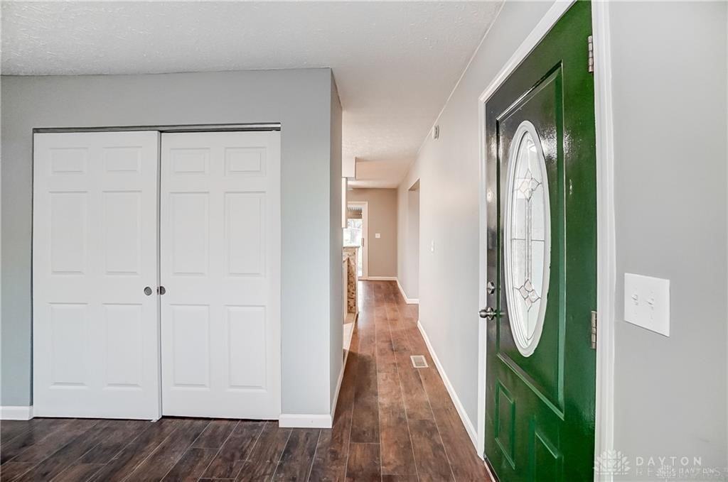 10269 Pottinger Rd - Photo 4 of 21