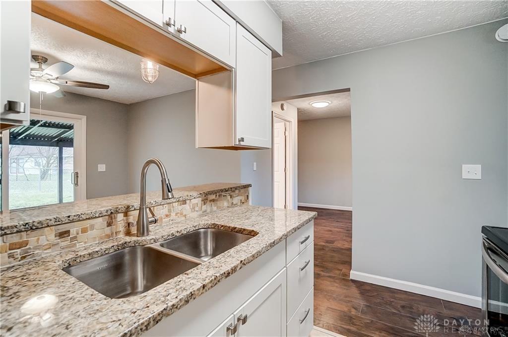 10269 Pottinger Rd - Photo 6 of 21