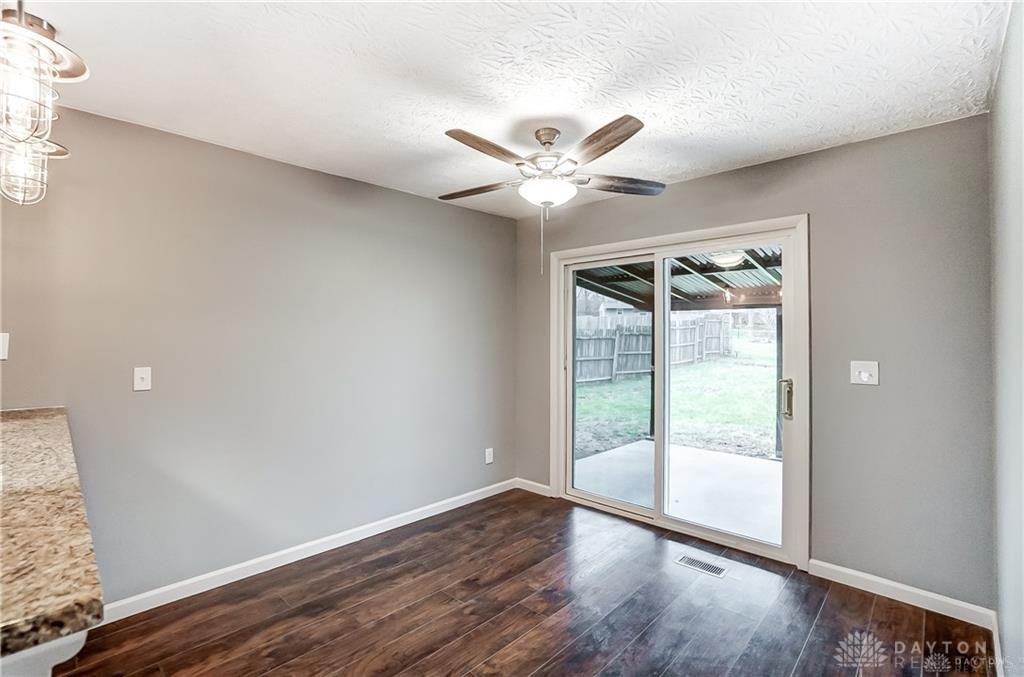 10269 Pottinger Rd - Photo 7 of 21