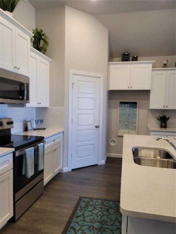 1118 Silverthorn Trail - Photo 5 of 16