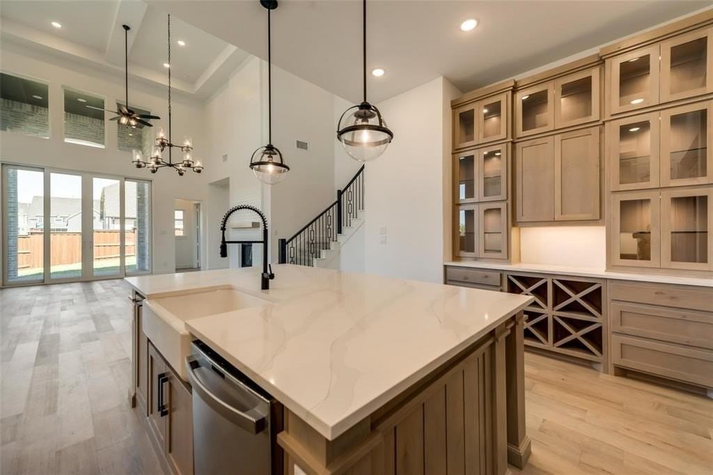 4310 Silver Spur Dr - Photo 7 of 33