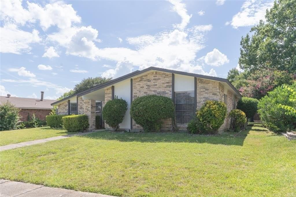 3437 Knoll Point Dr - Photo 2 of 24