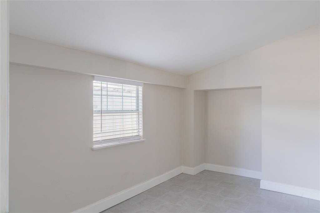 3437 Knoll Point Dr - Photo 7 of 24