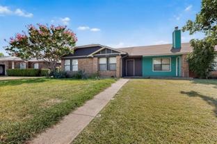 310 E Amberway Ln - Photo 1 of 1