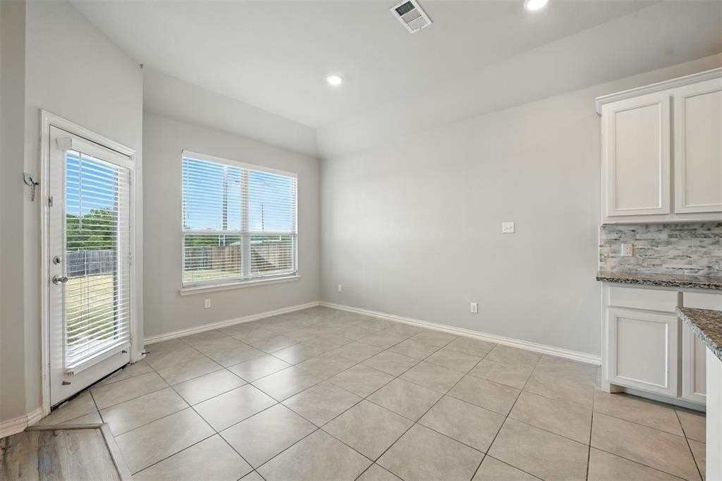 1413 Raleigh Path Rd - Photo 5 of 19